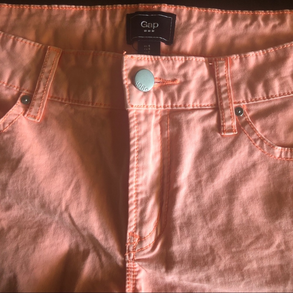 Ladies shorts, size 4 - Picture 10 of 10